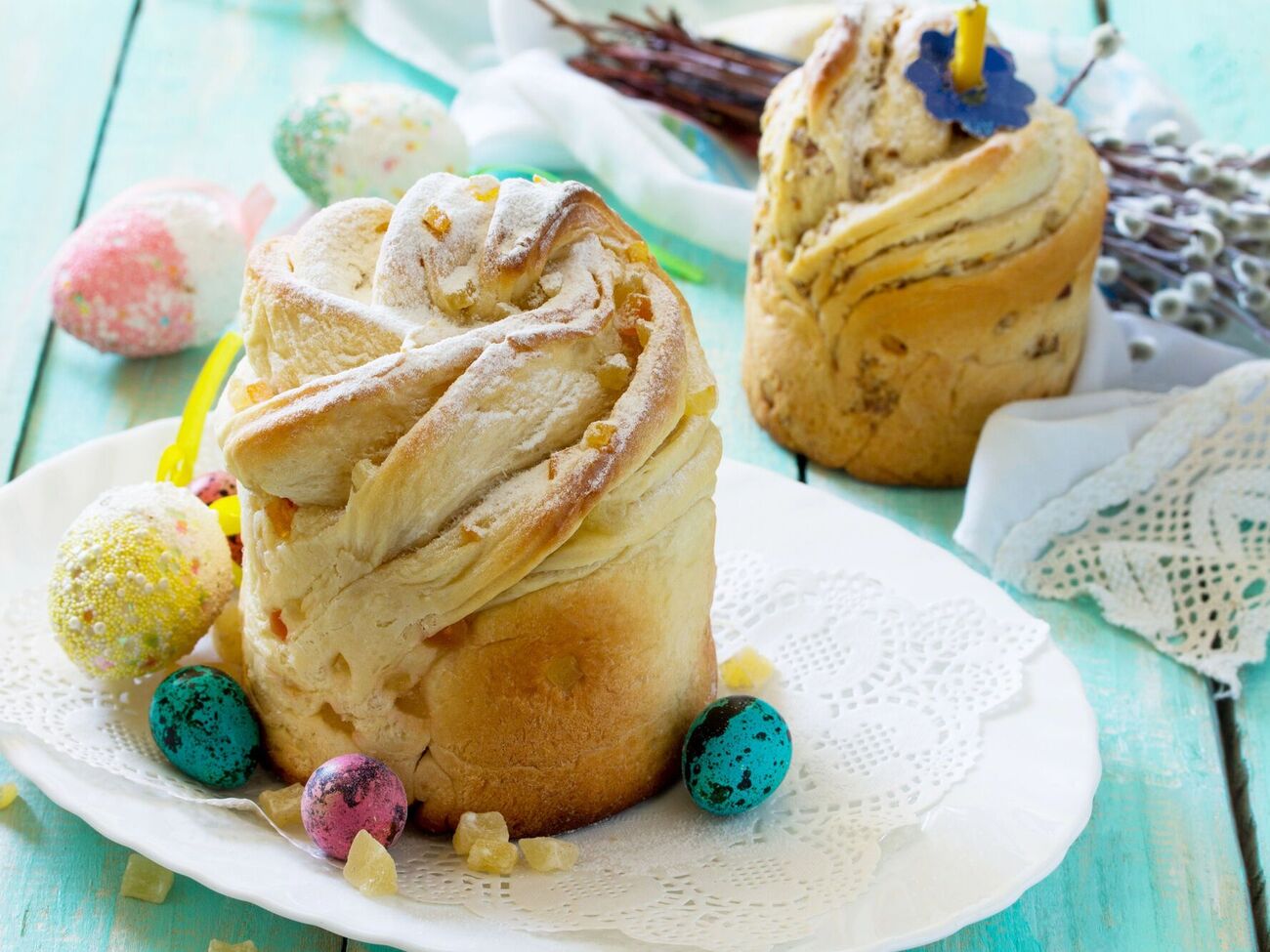 Паску-крафін загортають рулетом перед випіканням