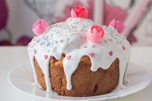 Из паски, которая начала черстветь, можно сделать гренки и панировочную крошку для сдобы