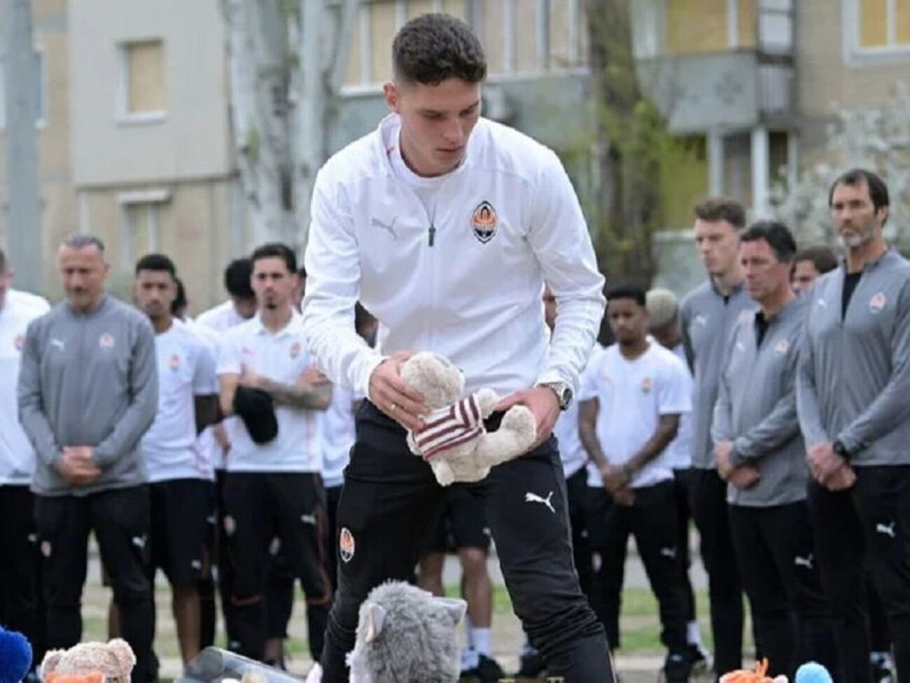 ФК "Шахтер": Соперничество – только на поле