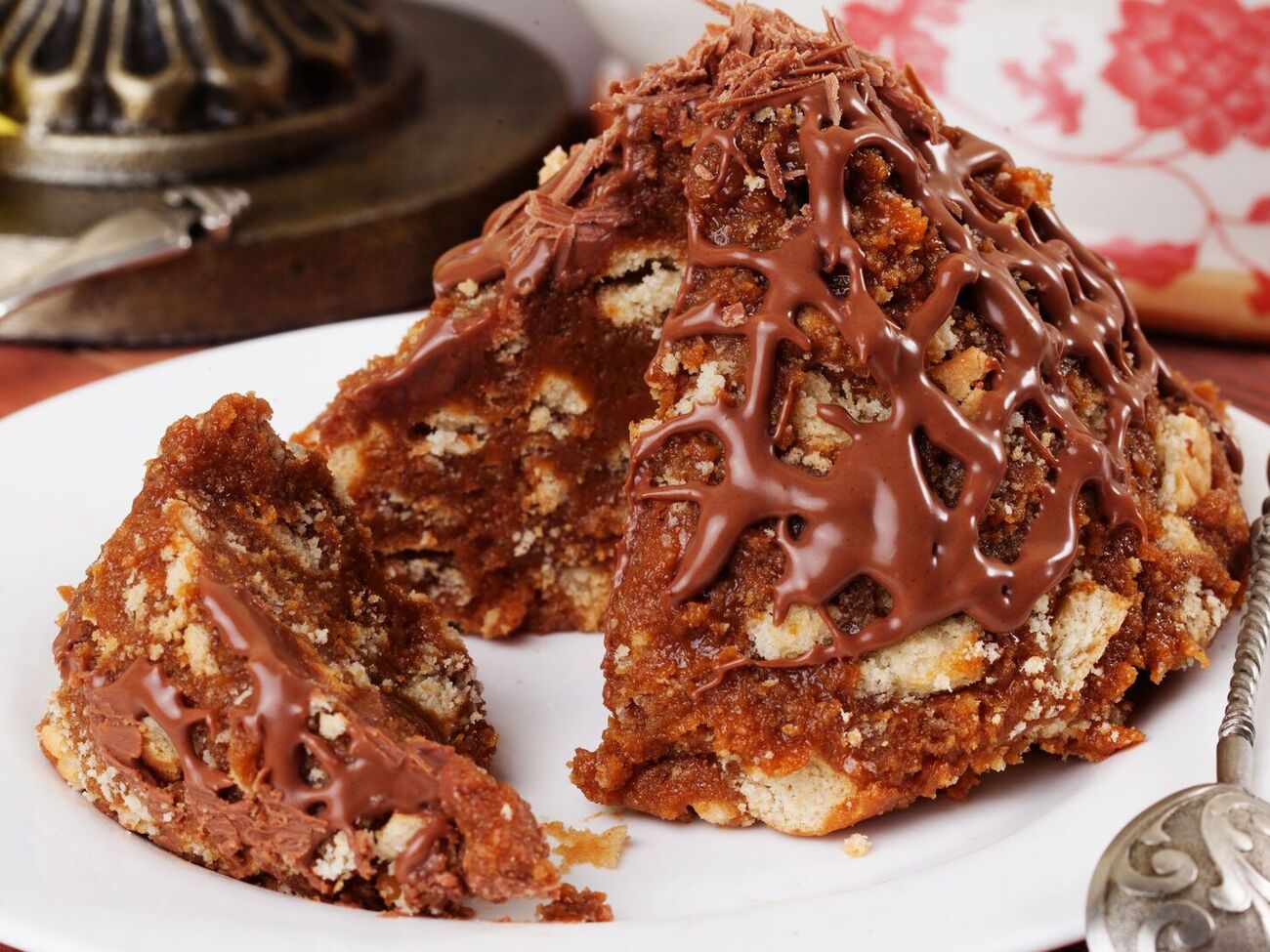 Для торта вам понадобится 450 г пшеничной муки