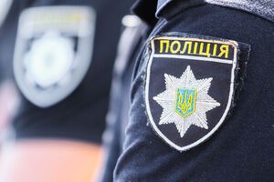 У Нацполіції повідомили, що поліцейські можуть вибірково проводити поверхневий огляд речей громадян