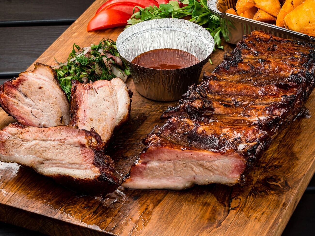 Ребра треба подавати гарячими