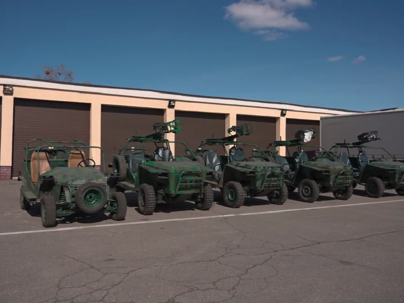 Автомобили доставили на разные направления