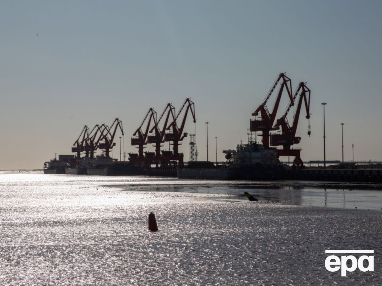 Данные отслеживания судов свидетельствуют о том, что Китай продолжает отделяться от американской экономики