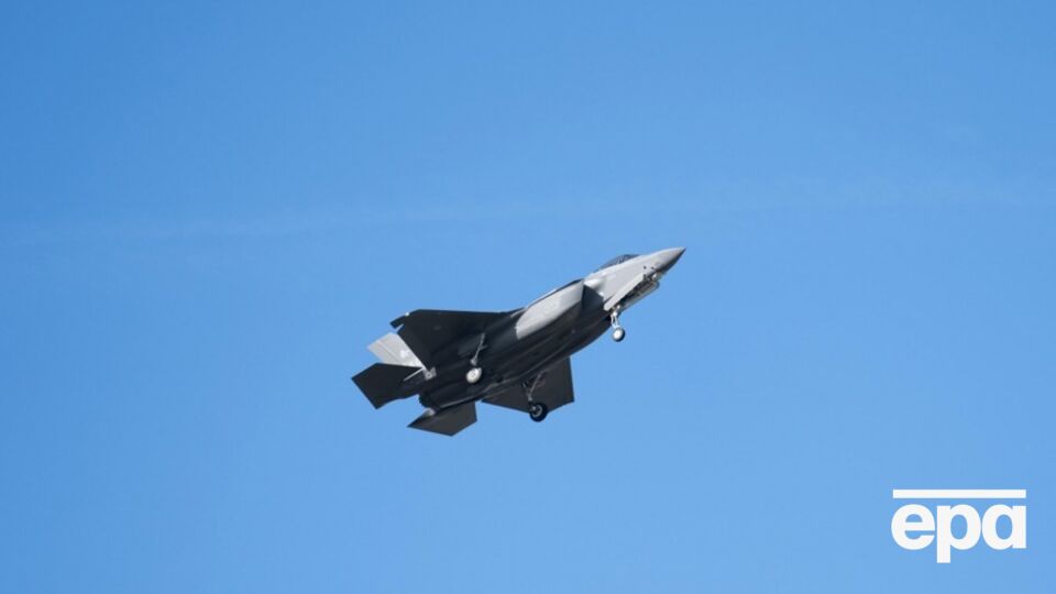 Мережа розганяє фейки, що союзники США нібито не контролюють куплених винищувачів, а в літаки вбудовано "дистанційні вимикачі"