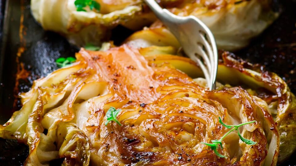 Для соуса вам понадобится 150 г сметаны