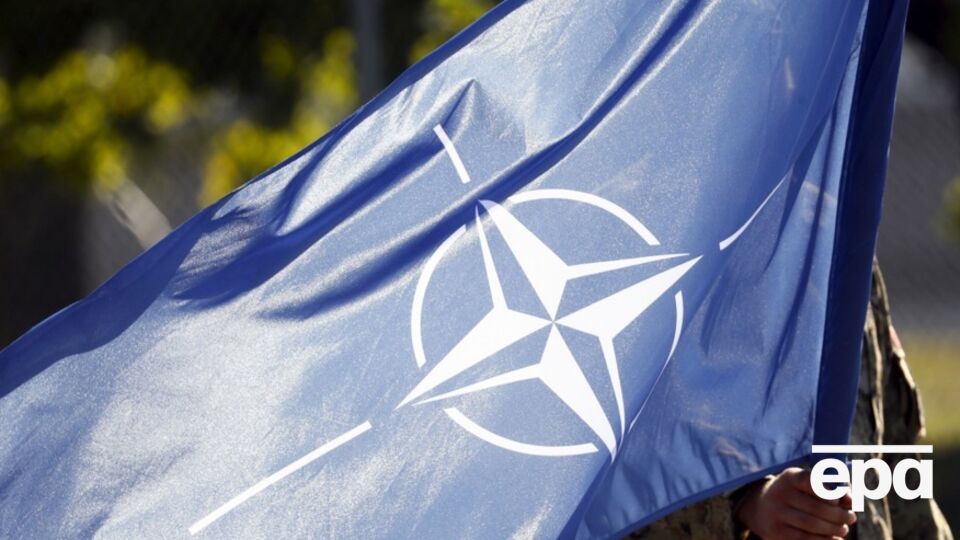 За даними медіа, зараз США ведуть переговори з РФ і Україною про встановлення миру, тому дискусії на тему НАТО – Росія "припинили"