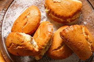 Сочники подают охлажденными