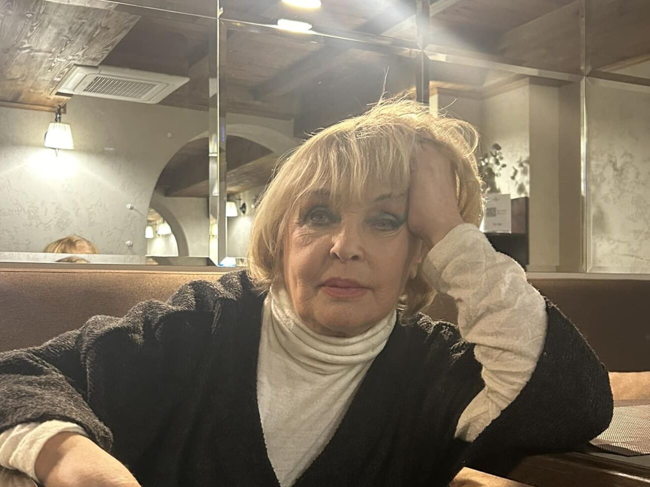 Роговцева о внуке: Он – не рядом. Он делает свою мужскую работу. Он на войне