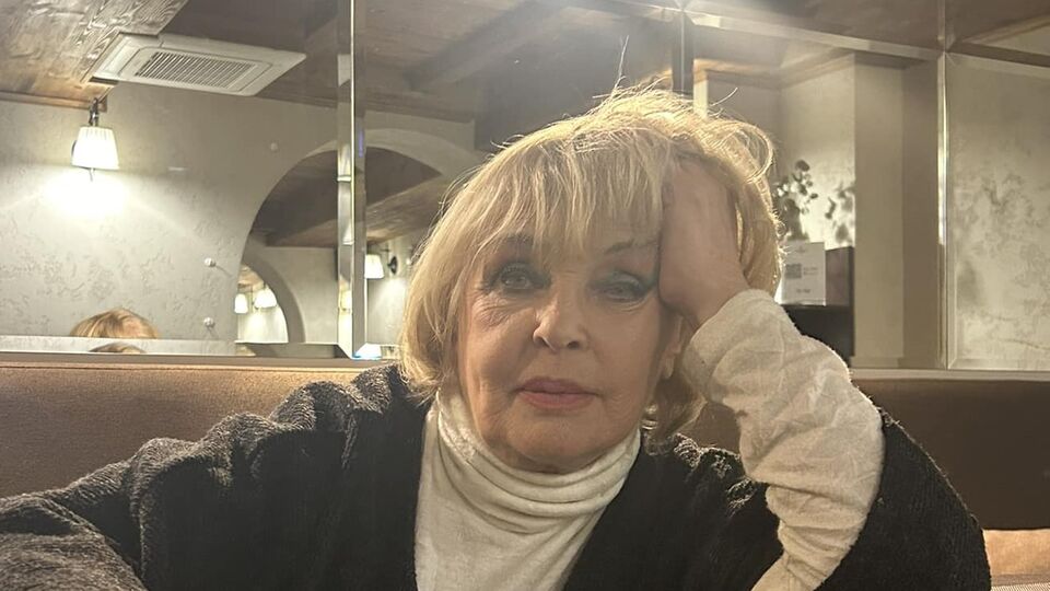 Роговцева о внуке: Он – не рядом. Он делает свою мужскую работу. Он на войне