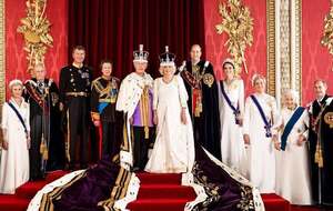 Чарльз III став королем 8 вересня 2022 року після смерті королеви Єлизавети