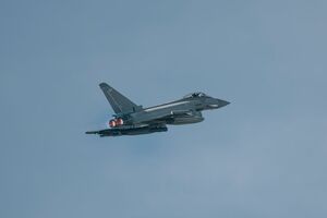 Британские истребители слетали с аэродрома в Польше для перехвата и идентификации самолетов 15-го и 17 апреля