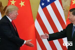 Politico нагадує, що Сенат ще не затвердив посла США в Китаї і Трамп не призначив нікого відповідального за переговори з Пекіном