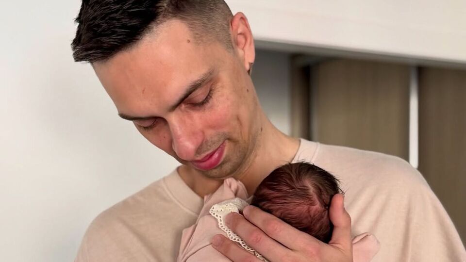 Черновол о новорожденной дочери: Ростом точно в папу