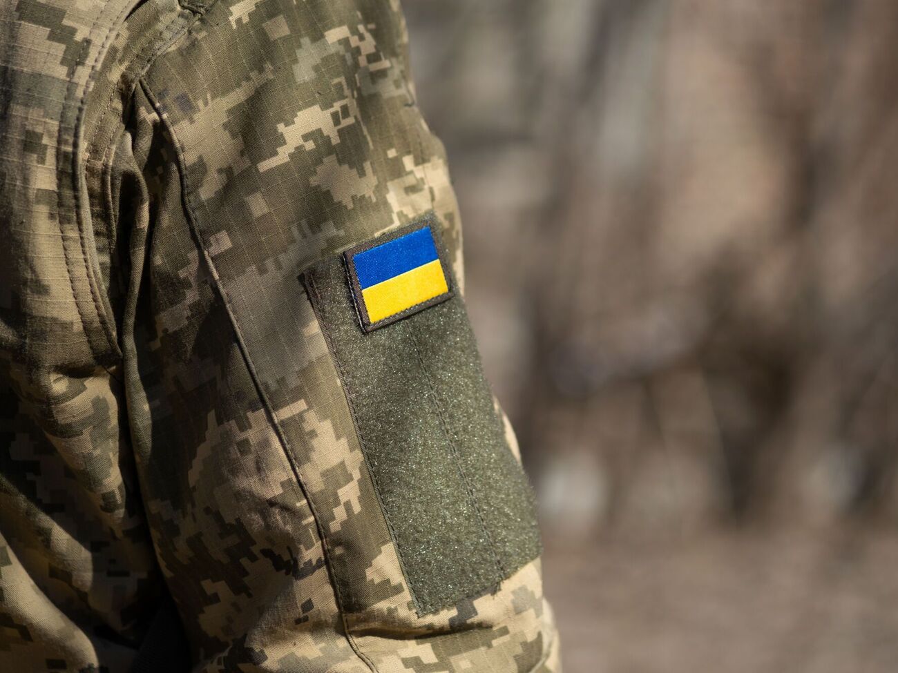 Підлітки напали на військового через російську музику