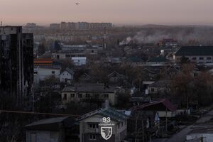 Оккупанты постепенно отступают, потому что им не удалось перерезать трассу из Днепропетровской области, пояснили в ОСГВ "Хортица"