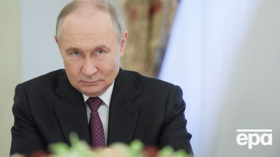 В обмін на відмову від повного контролю над областями Путін, імовірно, вимагає зупинити фронт на поточній лінії, пише FT