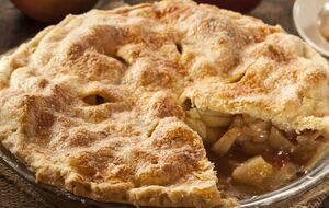 Блогерка розповіла, що англійці готують цей пиріг із черствого хліба