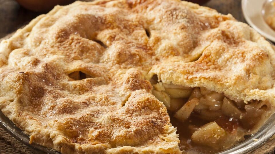 Блогер рассказала, что англичане готовят этот пирог из черствого хлеба