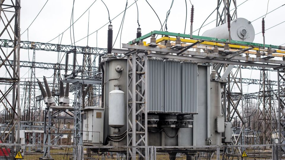 По словам начальника ОВА, в области возможны отключения света