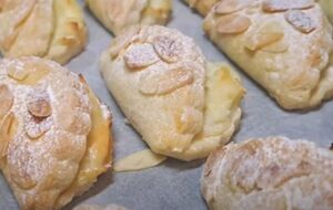 Выпекайте печенье при 200 °С без конвекции до готовности