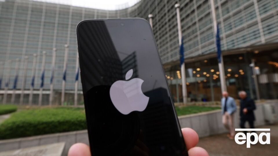 Apple и Meta обязаны выполнить решение комиссии в течение 60 дней, иначе им грозят периодические штрафные выплаты