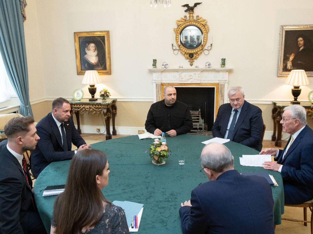 І Келлог, і Умєров вважають зустріч делегацій позитивною