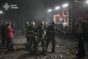 Виникли пожежі в гаражах, адмінбудівлі, нежитлових будівлях