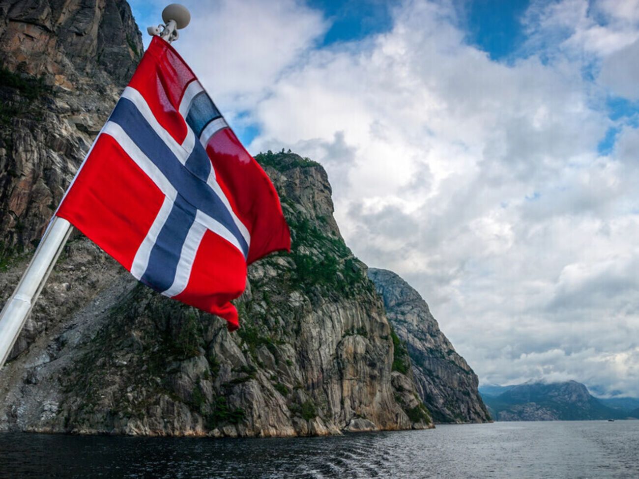 Общая поддержка Украине от Норвегии в 2025 году составит 85 млрд крон ($5,5 млрд)