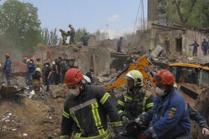 Ракета оккупантов убила уже девять человек