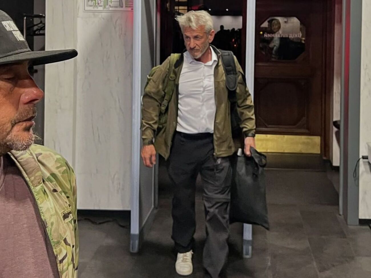 Пенн набив тату, коли був на фронті