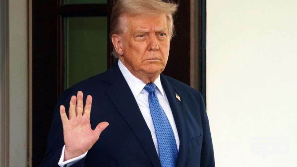 На запитання, чи є ще шанс для миру, Трамп не відповів