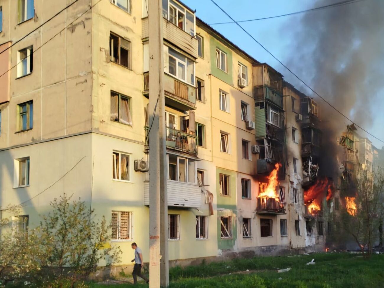 Атака была дронами, отметил Лысак