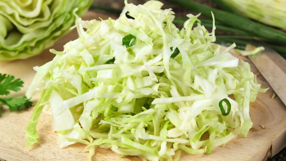 Капуста должна немного пустить сок