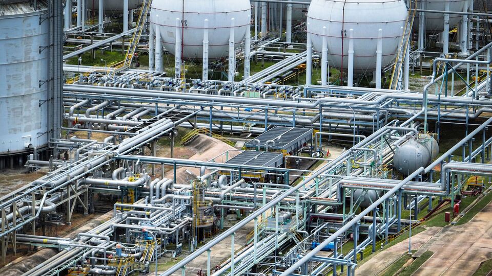 Привлечь внешние кредиты от западных банков и международных финансовых организаций будет невозможно без объяснения окупаемости, сказал Макогон