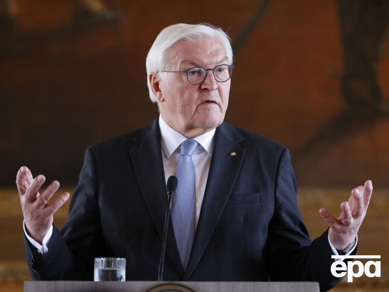 Штайнмайер считает, что большую внешнюю политику не будут проводить на полях похоронных церемоний