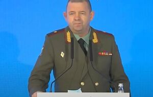 По информации ФСБ, задержанный якобы заминировал автомобиль Volkswagen Golf в Балашихе, в результате подрыва которого и погиб Москалик