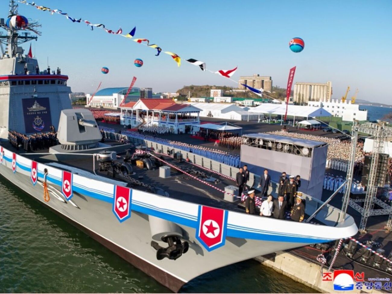 Корабль весит 5 тыс. тонн, его оснастили передовыми ударными системами огня