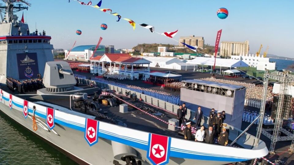 Корабель важить 5 тис. тонн, його оснастили передовими ударними системами вогню