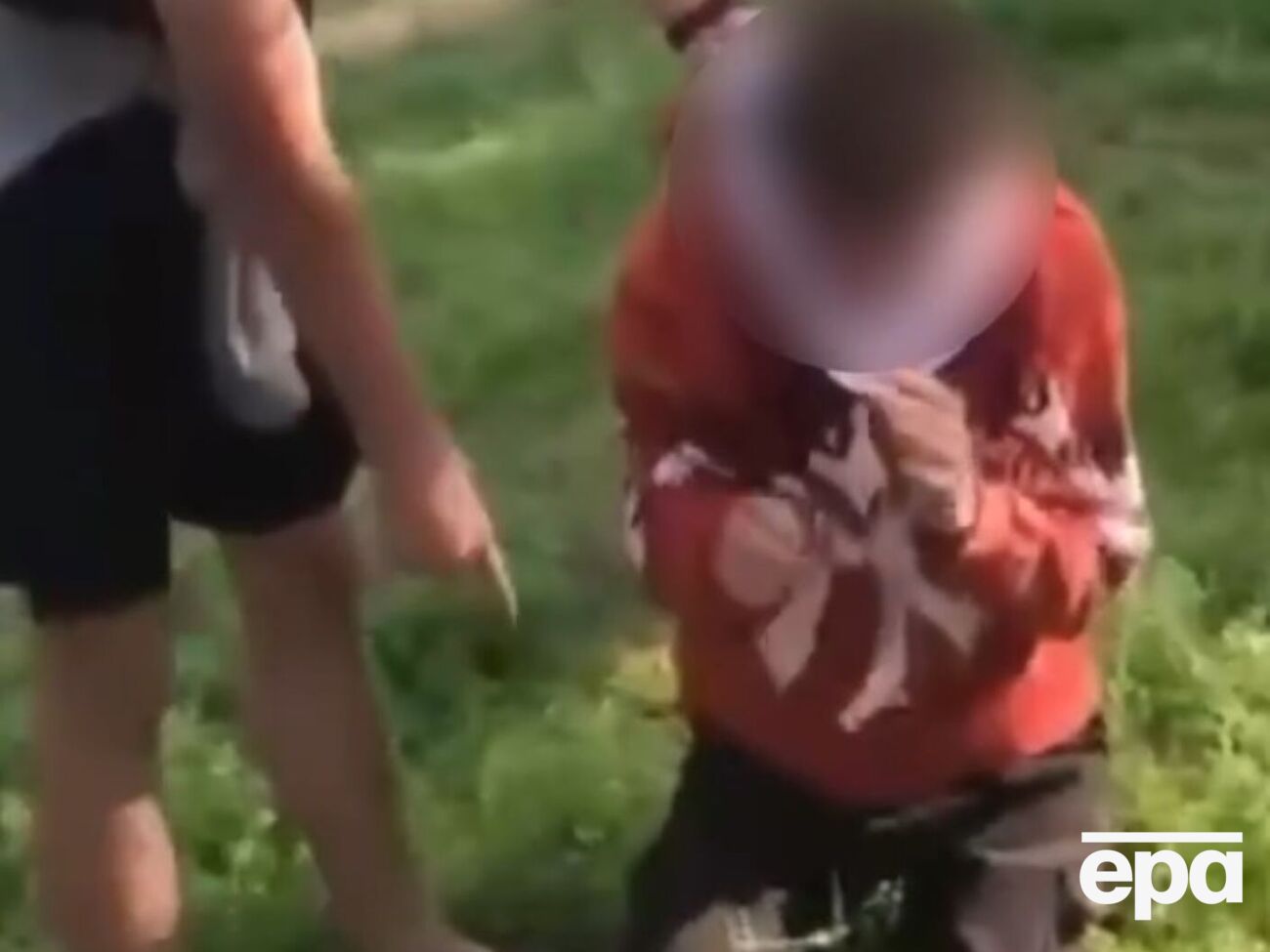 Нападавшие требовали у потерпевшего извинений за якобы клевету на двух девушек