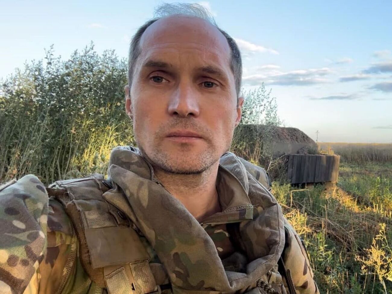 Война создает невероятные сюжеты. Двое украинских десантников попали в плен к штурмовикам РФ, однако вышли из него