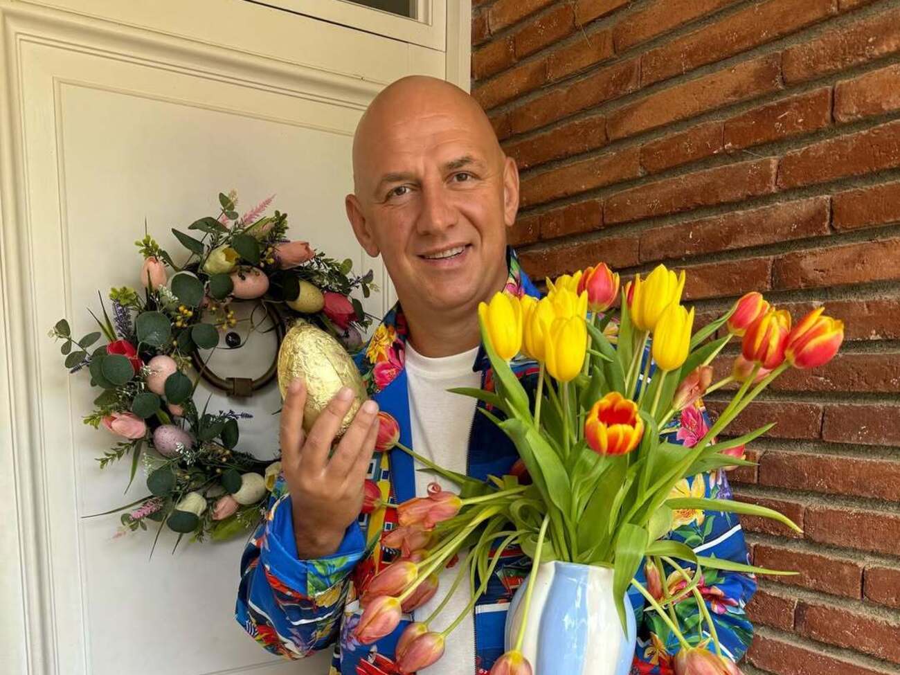 Потап живе за кордоном