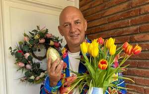 Потап живе за кордоном