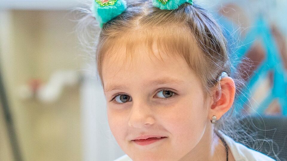 "Наконец-то моя дочь услышит мир", – говорит мама Софии