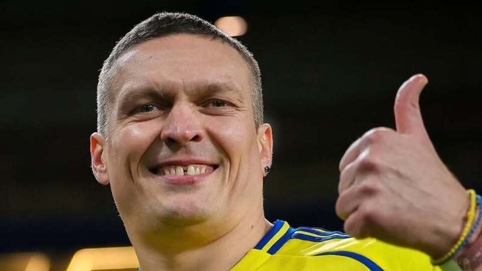 В 2025 году Усик заявил, что планирует завершить карьеру спортсмена