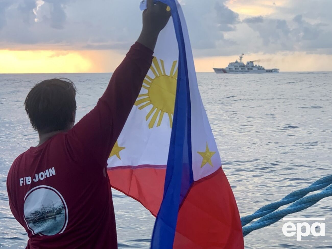 Китай и Филиппины спорят из-за рифа