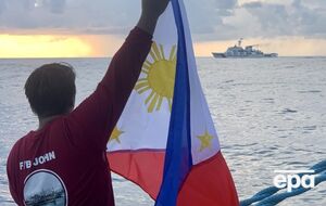 Китай и Филиппины спорят из-за рифа