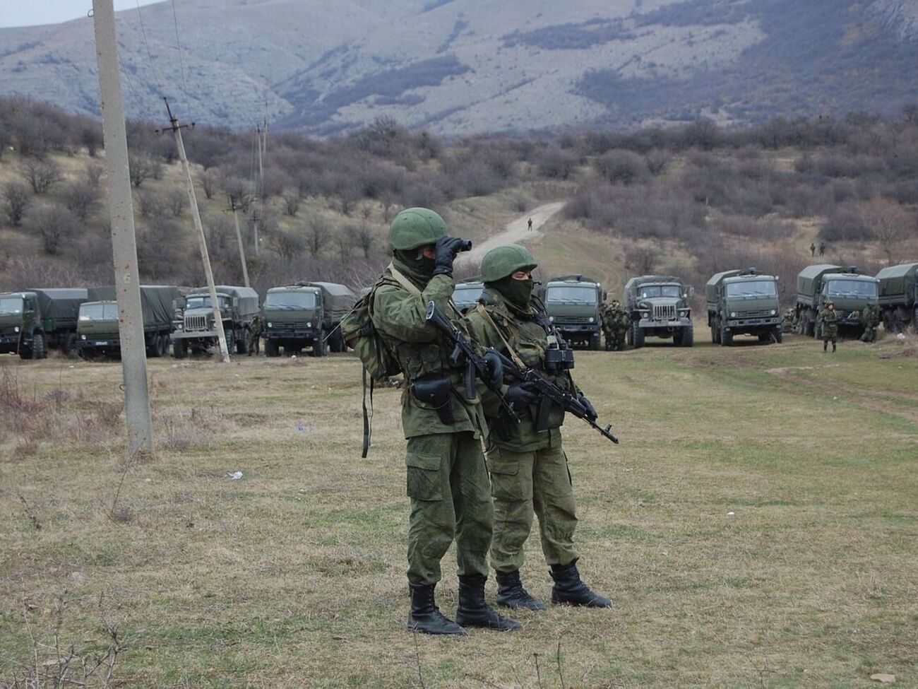 Россияне увеличивают количество военных в Крыму