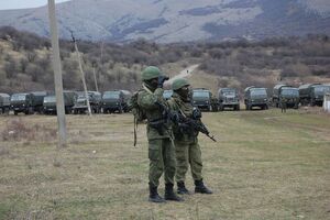 Россияне увеличивают количество военных в Крыму