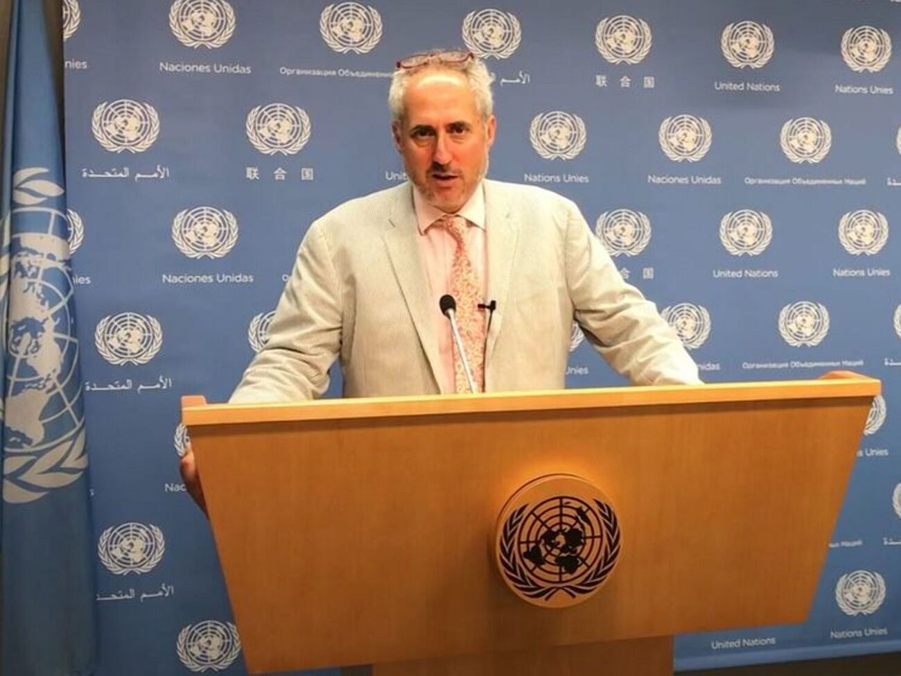 Дюжаррик считает, что мир должен быть устойчивым и предусматривать признание суверенитета и территориальной целостности Украины